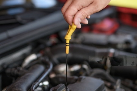 How to Check Oil Level on Dipstick